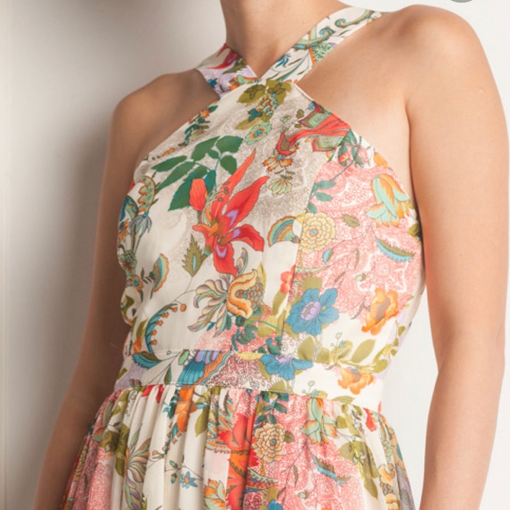 New with Tags Lulu’s Lilja Maxi Dress Floral Med